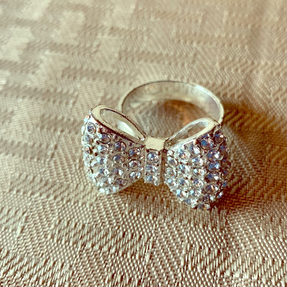 Rhinestone Bow Ring